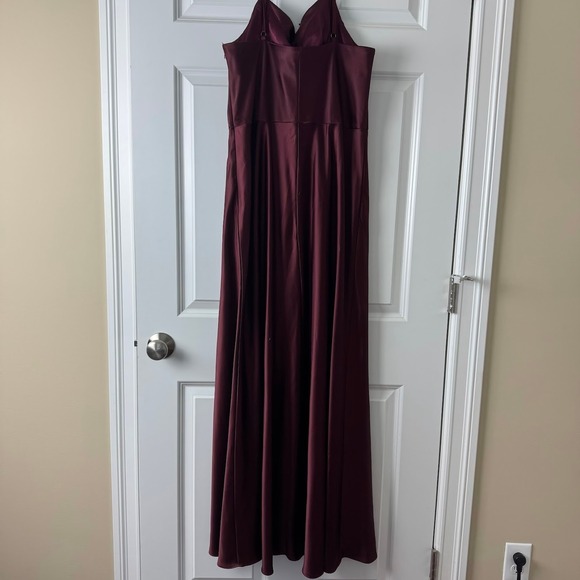 Revelry Billie Satin Maxi Dress Cabernet Burgundy Formal Gown Size 18 - Picture 5 of 6
